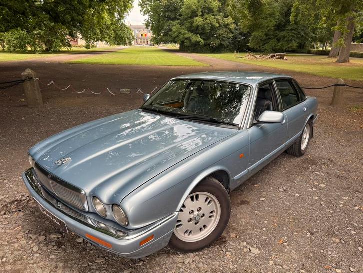 Jaguar Sovereign 3.2i V6 1995 OLDTIMER Airco Leder AUTOMAAT, Auto's, Jaguar, Particulier, Te koop, Sovereign, ABS, Airbags, Airconditioning