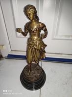 jeune fille en bronze, Antiquités & Art, Bronze, Enlèvement