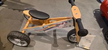 Houten loopfiets 2- en 3-wieler in 1 beschikbaar voor biedingen