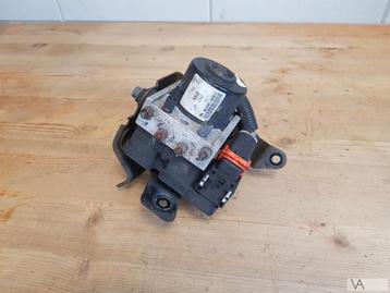 Suzuki Swift 2005 - 2010 abs pomp type 63j2 goede staat €200 beschikbaar voor biedingen