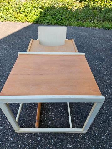 Mooie houten vintage kinderstoel  beschikbaar voor biedingen