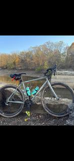 Gezocht koers/trekking bike voor beginner, Fietsen en Brommers, Ophalen, Zo goed als nieuw