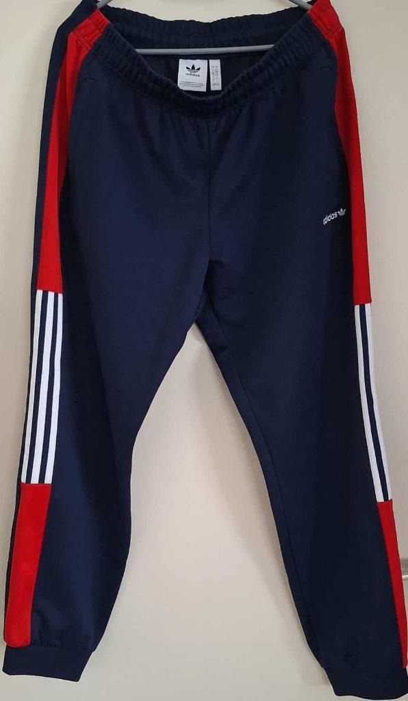 Adidas trainingsbroek maat L., Kleding | Heren, Sportkleding, Zo goed als nieuw, Algemeen, Maat 52/54 (L), Blauw, Verzenden