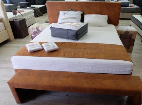 luxe bed met nachtkastjes, matras & kussens inbegrepen NIEUW, Huis en Inrichting, Slaapkamer | Bedden, Nieuw, 180 cm, 200 cm, Ophalen of Verzenden