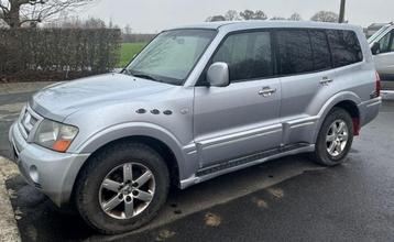 Mitsubishi Pajero 3.2DI-D AUTOMATIQUE bj. 2007 LICHTE VRACHT beschikbaar voor biedingen