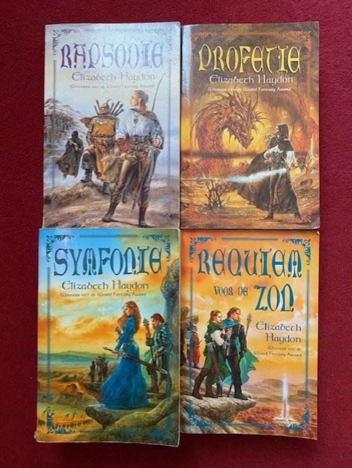 ELIZABETH HAYDON DE COMPLETE SERIE RAPSODIE IN GOEDE STAAT,P, Boeken, Fantasy, Ophalen of Verzenden