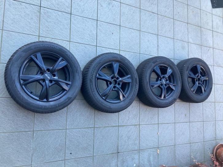 velgen volvo 16" met winterbanden, Auto-onderdelen, Banden en Velgen, Velg(en), Winterbanden, 16 inch, 215 mm, Personenwagen, Gebruikt