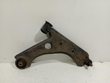 BRAS DE SUSPENSION AVANT DROIT (TRIANGLE) Opel Corsa E, Utilisé, Opel