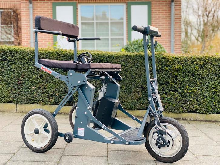 Automatisch Opvouwbare scootmobiel R30 Di Blasi Nieuwstaat, Diversen, Rolstoelen, Zo goed als nieuw, Elektrische rolstoel, Inklapbaar