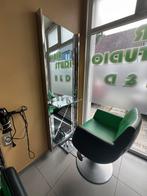 Spiegel kapsalon, Ophalen, Gebruikt