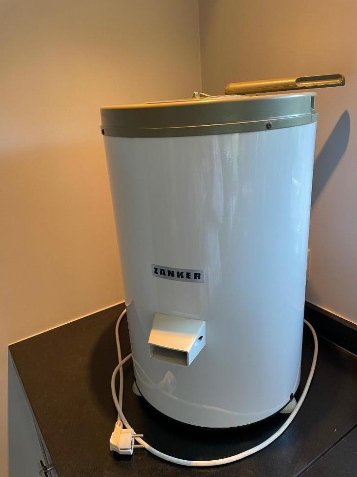 Droogzwierder, centrifuge “ Zanker”, Elektronische apparatuur, Droogkasten, Zo goed als nieuw, Overige typen, Bovenlader, Ophalen of Verzenden