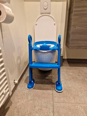 Réducteur de toilettes avec marches., Enlèvement, Utilisé