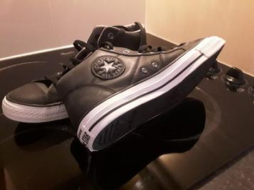 Converse All Stars sneakers beschikbaar voor biedingen