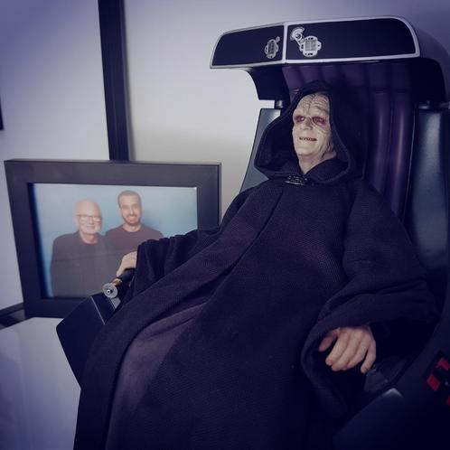 Figurine de collection Empereur Palpatine VI (Hot Toys) 1/6, Verzamelen, Film en Tv, Zo goed als nieuw, Film, Actiefiguur of Pop