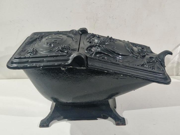 LFB , antiek gietijzer kolenbak ,  Belgische makelij, Antiek en Kunst, Antiek | Woonaccessoires, Ophalen of Verzenden