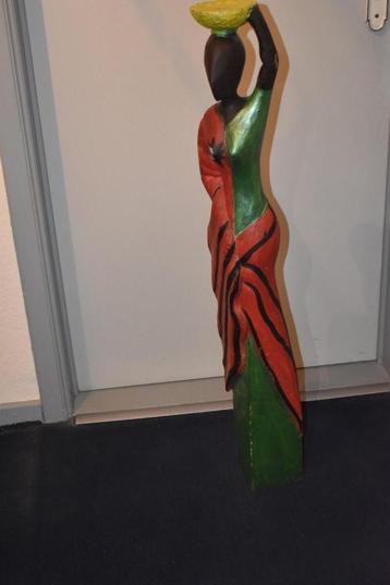 diverse houten kongoleese voorwerpen enz beschikbaar voor biedingen