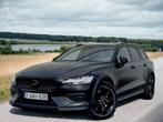 Volvo V60 CC D4 / AWD / 47 500 KM / MATT BLACK / GARANTIE, Autos, Volvo, SUV ou Tout-terrain, 5 places, Carnet d'entretien, Cuir