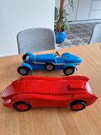 Bugatti en Ferrari van Michel Aroutcheff voor Vilac, Ophalen