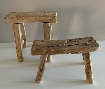 Lot de 2 mini bancs en chêne neufs beschikbaar voor biedingen