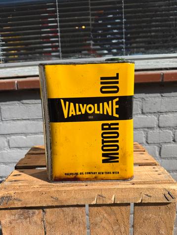 VALVOLINE motor oil 2,5 liter blik beschikbaar voor biedingen
