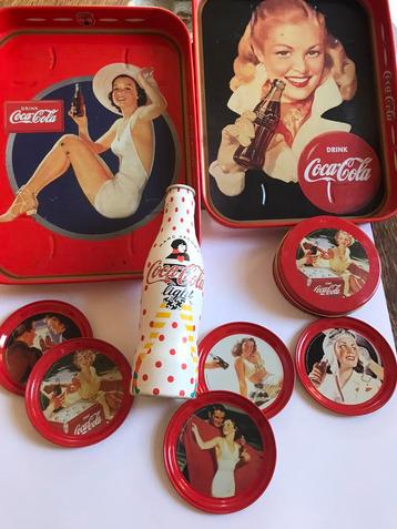 Coca-Cola, plateaux, sous-verres et bouteille, Utilisé