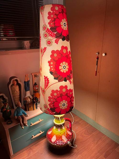 Lampadaire vintage rétro des années 70, Maison & Meubles, Lampes | Lampadaires, Comme neuf, 150 à 200 cm, Synthétique, Métal, Tissus