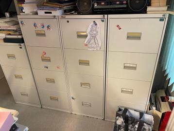 Metalen archiefkasten (dossierkast)-Vintage beschikbaar voor biedingen