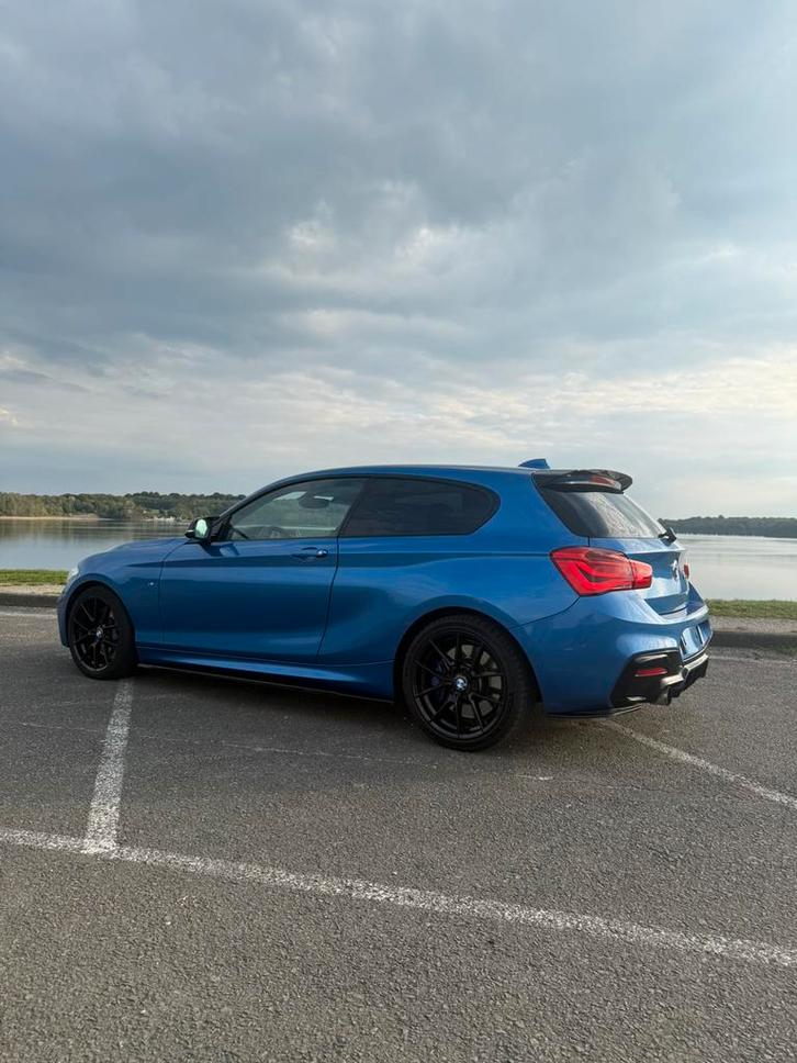 Bmw serie 1 116i, Auto's, BMW, Particulier, 1 Reeks, Benzine, Euro 6, Berline, 3 deurs, Handgeschakeld, Blauw, Grijs, Alcantara