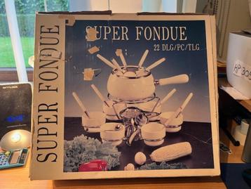 Fonduestel beschikbaar voor biedingen