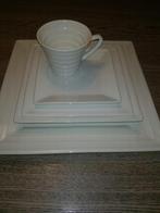 Eet en koffieservier - strak en sober, Huis en Inrichting, Keuken | Servies, Ophalen, Zo goed als nieuw, Effen, Bord(en)