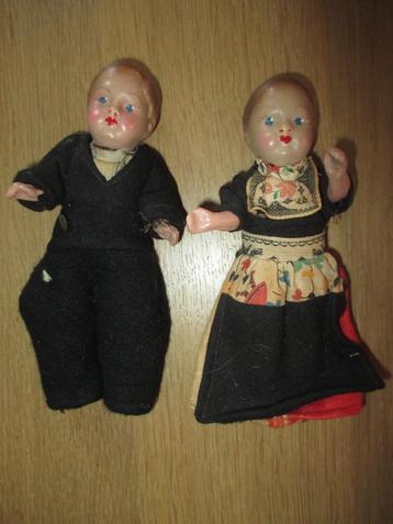 Anciennes petites poupées noires folklore