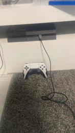 Ps4 + 3rd party controller en alle benodigde kabels, Games en Spelcomputers, Ophalen, 500 GB, Zo goed als nieuw, Met 1 controller