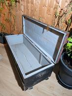 Houten kist op wielen, Huis en Inrichting, Woonaccessoires | Kisten, Ophalen, Zo goed als nieuw, Metaal