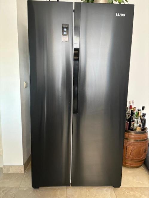 ETNA AKV578ZWA - Amerikaanse koelkast - No Frost - LED Displ, Electroménager, Réfrigérateurs & Frigos, Comme neuf, Avec compartiment congélateur