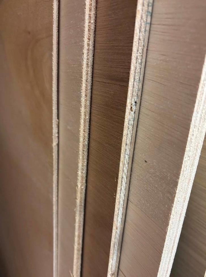 Lichtgewicht multiplex (4 / 8 / 12 / 15 mm), Doe-het-zelf en Bouw, Hout en Planken, Zo goed als nieuw, Ophalen