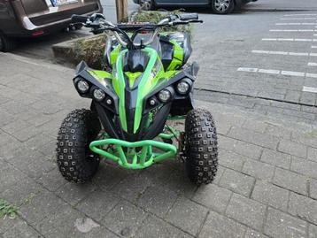 Kinder qoud electric super staat en krachtige model beschikbaar voor biedingen