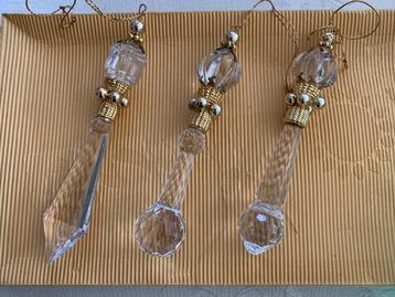 Speciale Kerstversiering in crème, goud, glas en matglas. beschikbaar voor biedingen