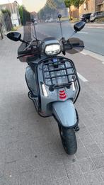 Vespa sprint A klasse full option, Fietsen en Brommers, Scooters | Vespa, Ophalen, Nieuw, Klasse A (25 km/u), Benzine