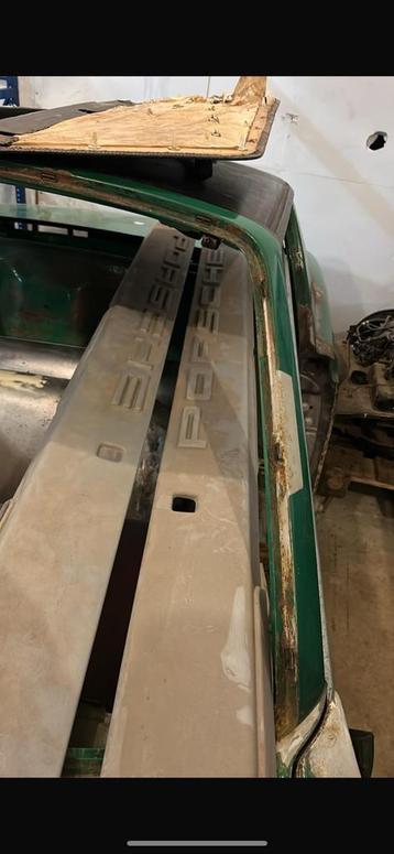 Porsche 914 sideskirts beschikbaar voor biedingen