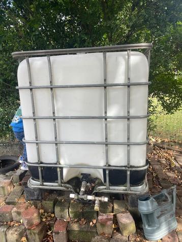 Schutz waterton 1000L beschikbaar voor biedingen