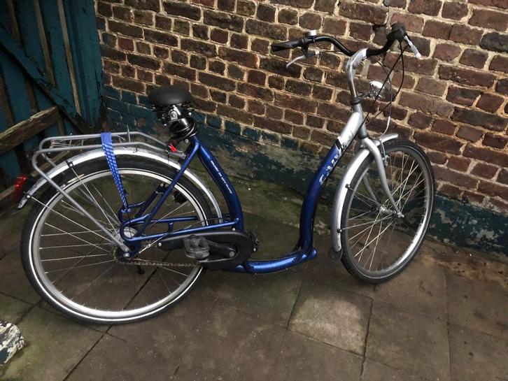 Meisjesfiets (dames) zeer lagen in stap, Fietsen en Brommers, Fietsen | Meisjes, Gebruikt, 26 inch of meer, Handrem, Versnellingen