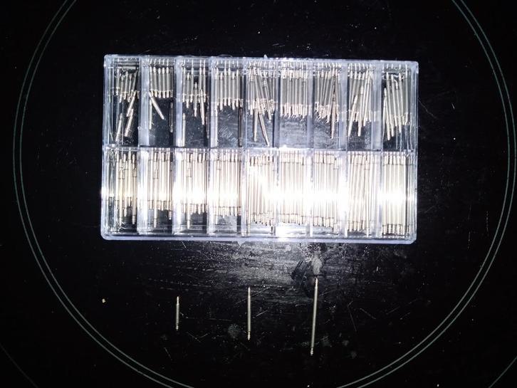 Uurwerk/ horloge pennen/asjes ter vervanging, Handtassen en Accessoires, Horloges | Heren, Nieuw, Overige merken, Staal, Overige materialen