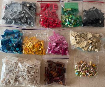 Losse lego blokjes met opbergdoos te koop beschikbaar voor biedingen