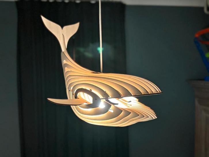 Hanglamp walvis (2 items beschikbaar), Huis en Inrichting, Lampen | Plafondlampen, Zo goed als nieuw, Hout, Ophalen