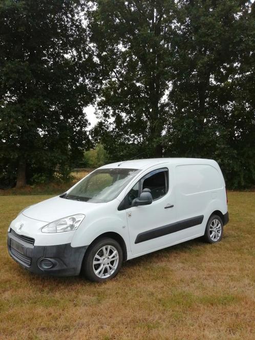 1.6 hdi diesel euro 5 Peugeot partner lichte vracht, Auto's, Bestelwagens en Lichte vracht, Bedrijf, ABS, Airbags, Boordcomputer