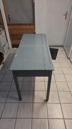 4 schoolbanken, Enlèvement