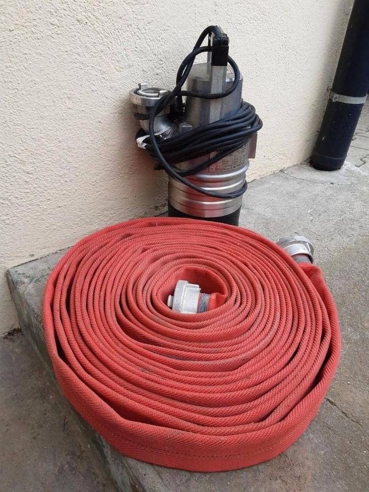 Oersterke dompelpomp te huur. Direct beschikbaar, Tuin en Terras, Waterpompen, Gebruikt, Elektrisch, Overige typen, Ophalen