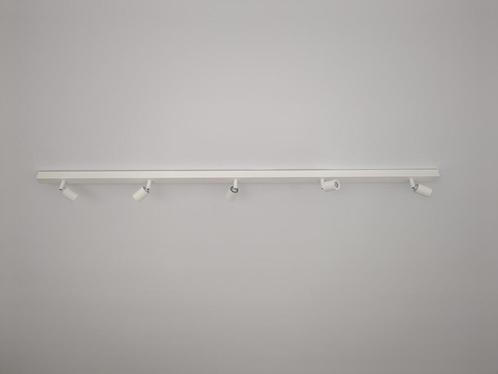 7 lampes de plafond IKEA Bäve à 3 et 5 lumières LED, Maison & Meubles, Lampes | Plafonniers, Comme neuf, Métal, Enlèvement