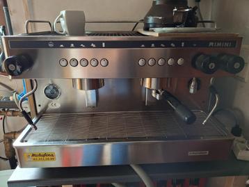 Koffiemachine met bonenmolen, Elektronische apparatuur, Koffiezetapparaten, Gebruikt, 2 tot 4 kopjes, Ophalen, Stoompijpje