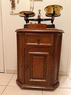 Klein eiken kastje, Ophalen